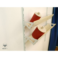 Inclined shelves