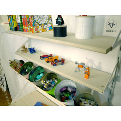 solid shelf holder