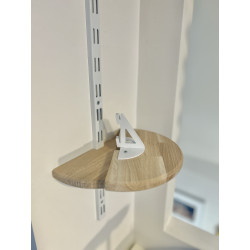 Schmale Regale für kleine Wandflächen oder enge Räume