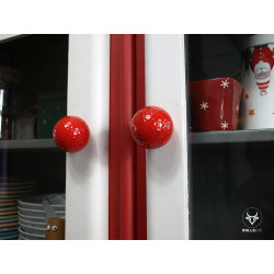 bouton de porte rouge