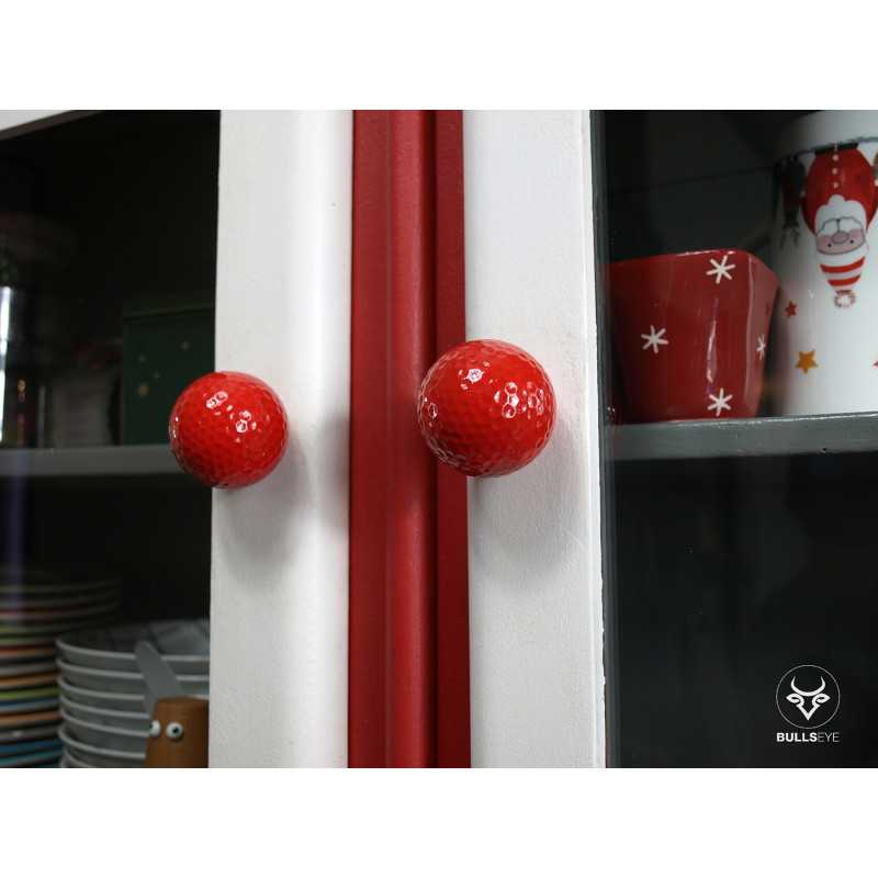 bouton de porte rouge