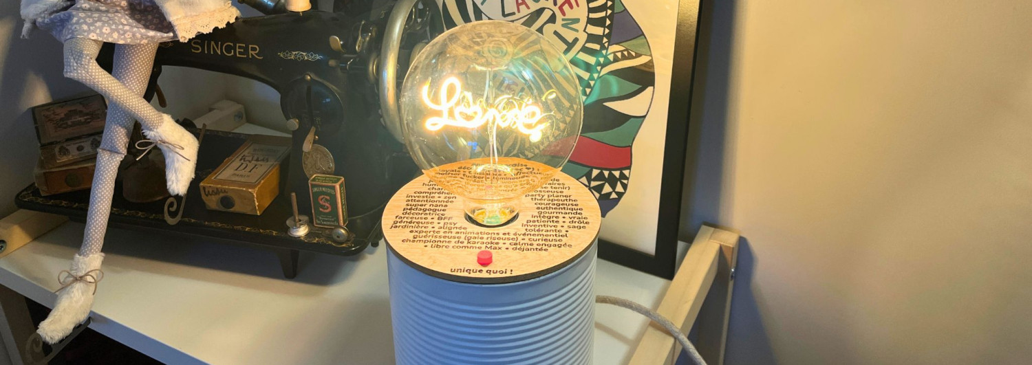 Customisable table lamps